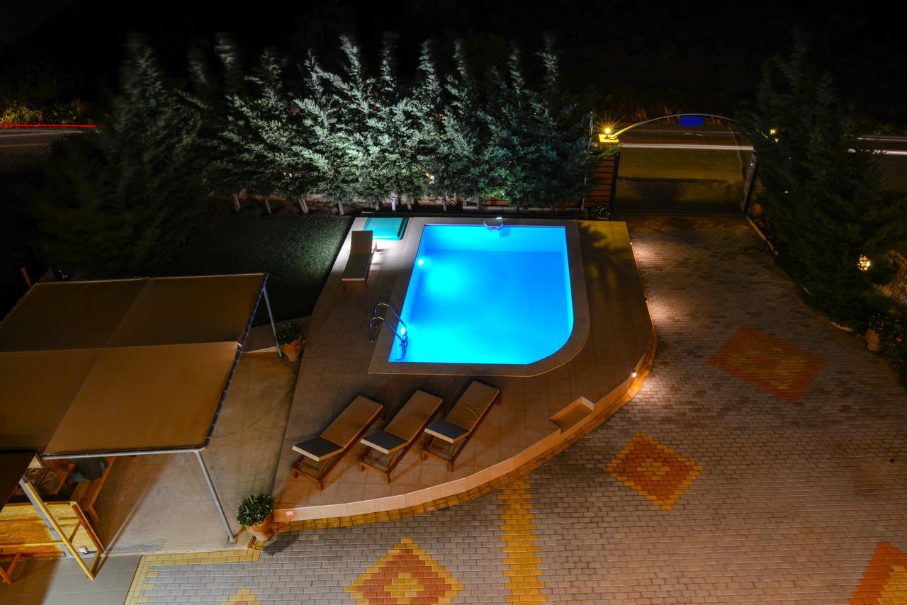 Elpidis Villa Kokkinos Pirgos Buitenkant foto