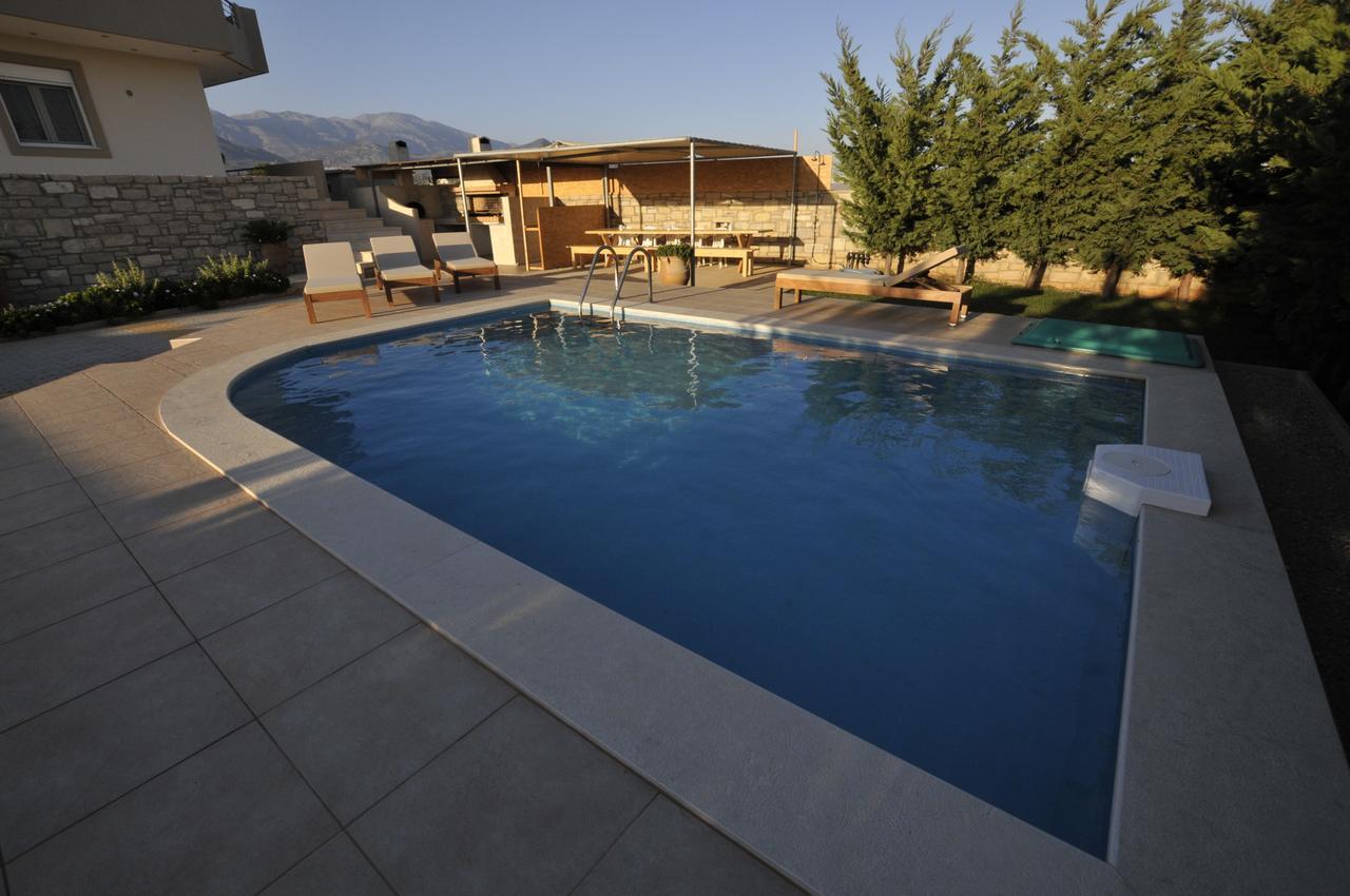 Elpidis Villa Kokkinos Pirgos Buitenkant foto